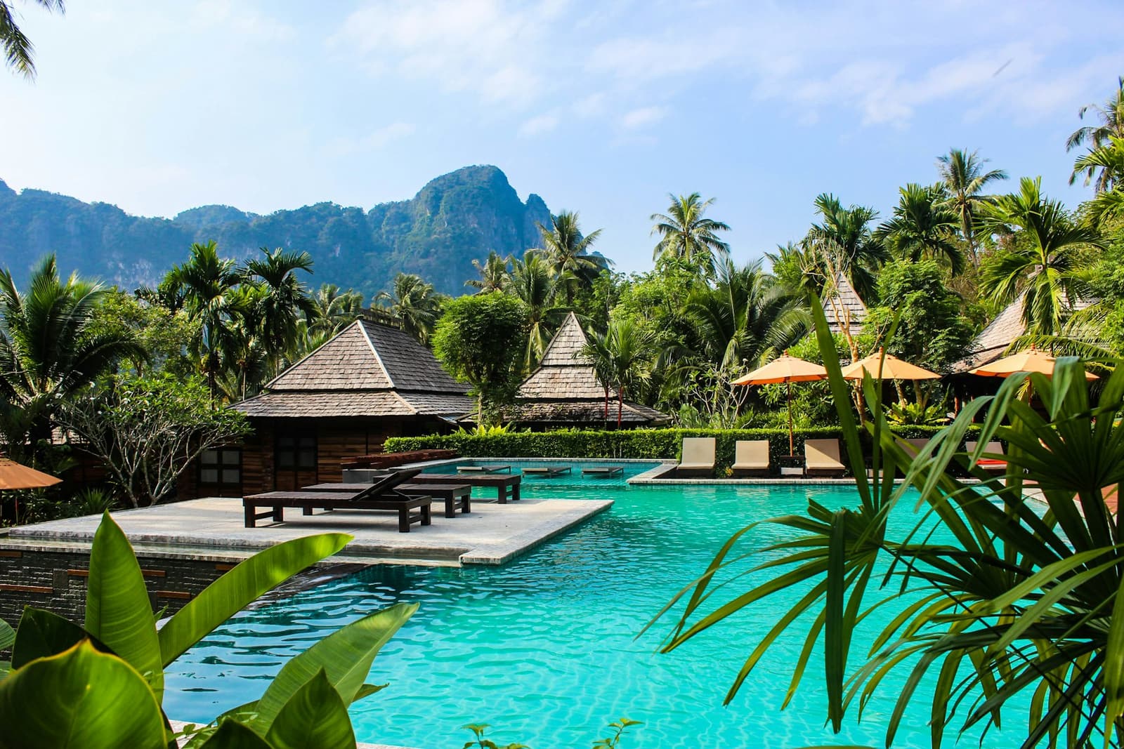The pool at Tropicana Resort in the middle of the afternoon
